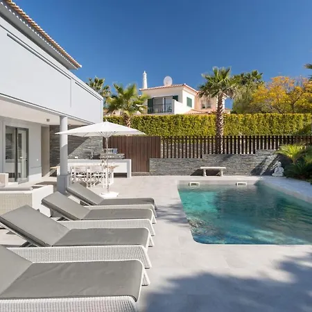 Sleeps 8 With Pool Air Con And Wifi Vale do Lobo