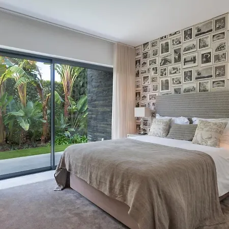 Villa Sleeps 8 With Pool Air Con And Wifi