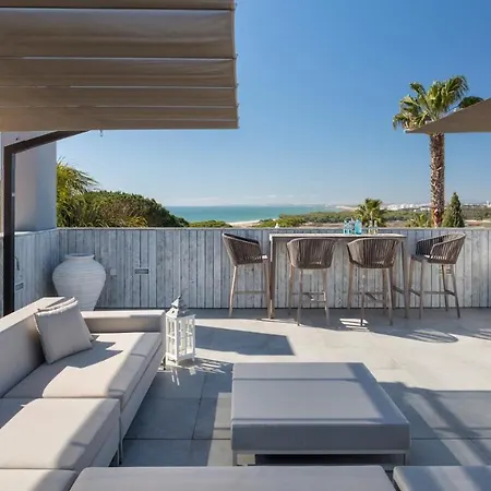 Sleeps 8 With Pool Air Con And Wifi Villa *